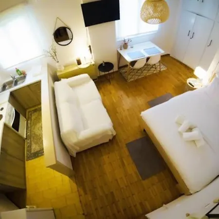 Beautiful Downtown Studio! Ioannina Buitenkant foto